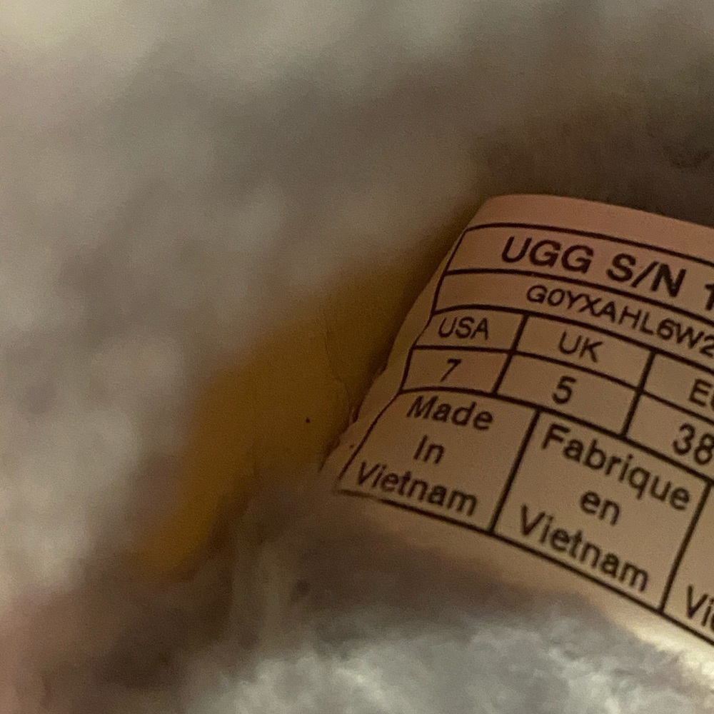 Ugg Women's Fuzz Yeah Slipper - image 8